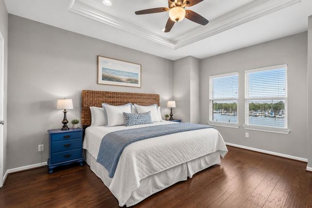 403 W Shore Drive, Clear Lake Shores, TX 77565