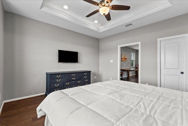 403 W Shore Drive, Clear Lake Shores, TX 77565