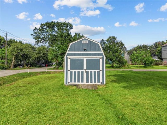 403 W Shore Drive, Clear Lake Shores, TX 77565