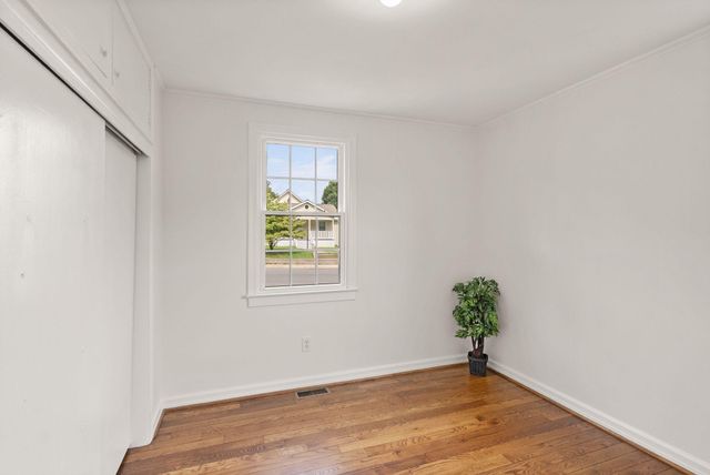 4103 WOODLAND DR, Fairfax, VA 22030