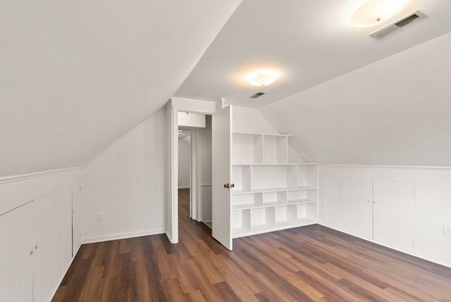 4103 WOODLAND DR, Fairfax, VA 22030