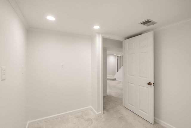 4103 WOODLAND DR, Fairfax, VA 22030