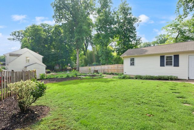 4103 WOODLAND DR, Fairfax, VA 22030