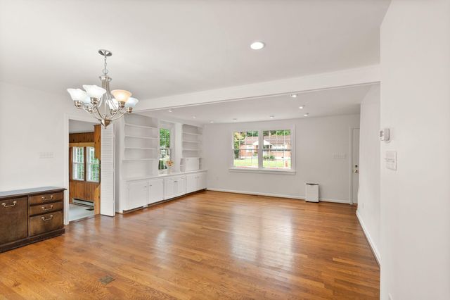 4103 WOODLAND DR, Fairfax, VA 22030