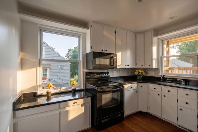 4103 WOODLAND DR, Fairfax, VA 22030