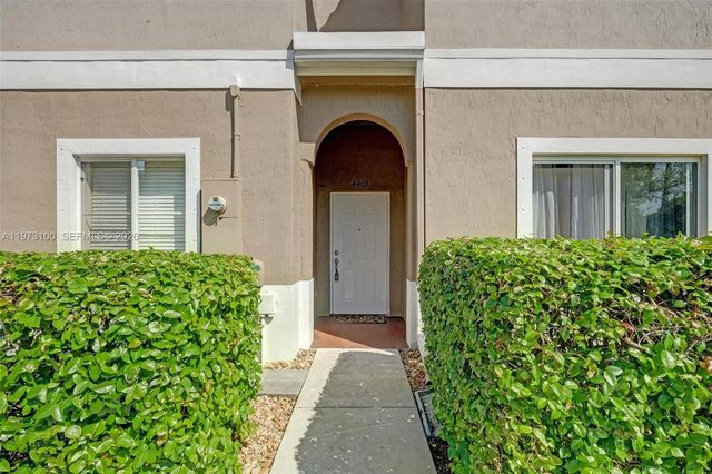 4403 Woodland Cir, Tamarac, FL 33319