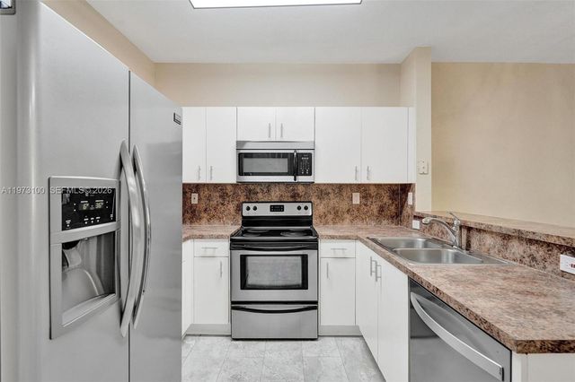 4403 Woodland Cir, Tamarac, FL 33319