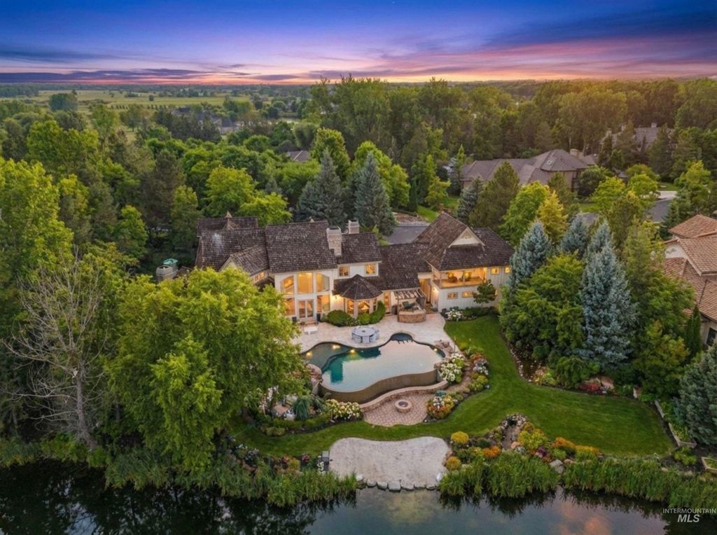 1122 W Two Rivers Lane, Eagle, ID 83616 photo 11