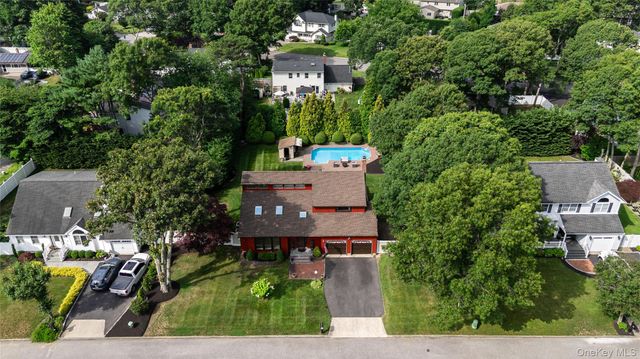 20 Debragga Avenue, East Moriches, NY 11940