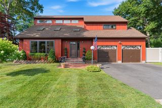 20 Debragga Avenue, East Moriches, NY 11940