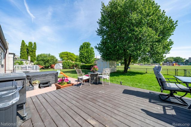 1760 Westwood Drive, Madison Heights, MI 48071