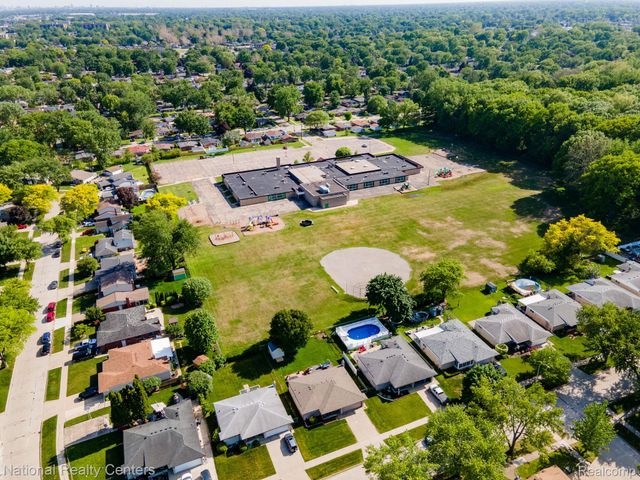 1760 Westwood Drive, Madison Heights, MI 48071