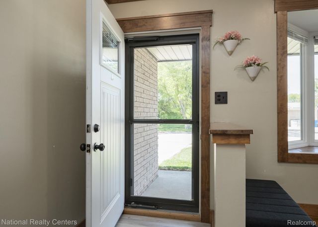 1760 Westwood Drive, Madison Heights, MI 48071