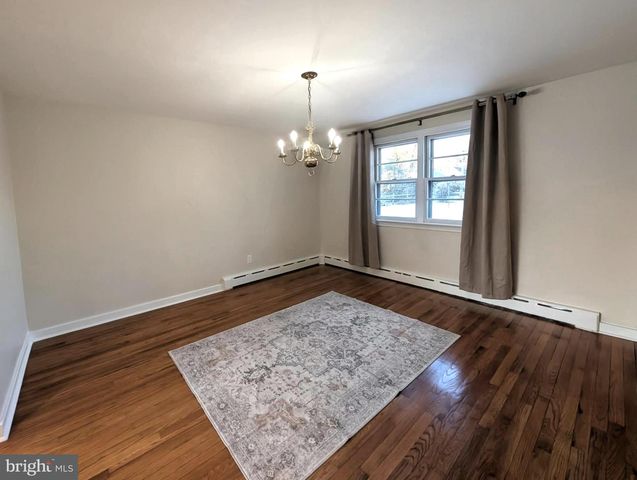 617 CRESCENT AVE, Lansdale, PA 19446