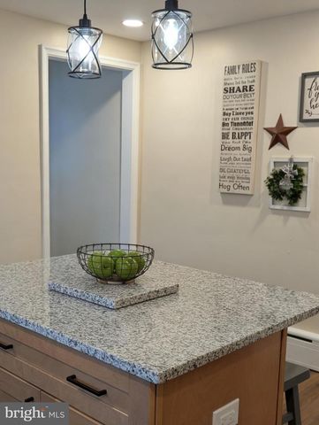 617 CRESCENT AVE, Lansdale, PA 19446