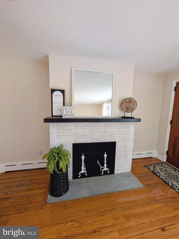 617 CRESCENT AVE, Lansdale, PA 19446