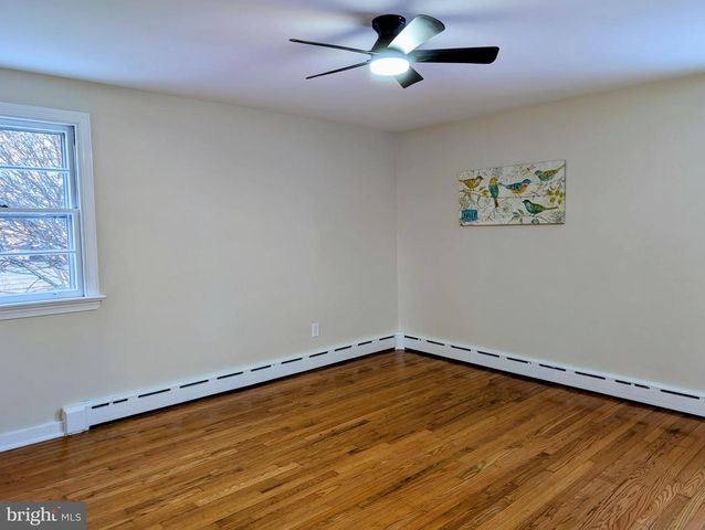 617 CRESCENT AVE, Lansdale, PA 19446