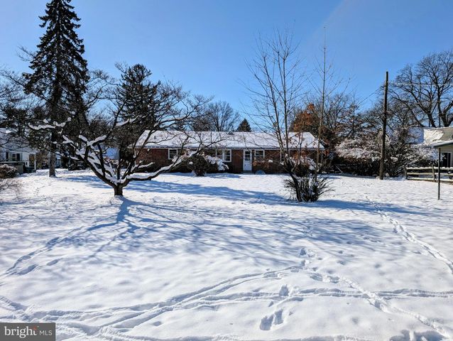 617 CRESCENT AVE, Lansdale, PA 19446