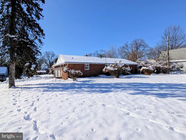 617 CRESCENT AVE, Lansdale, PA 19446