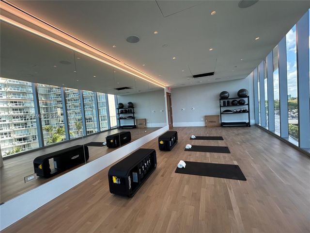 175 SE 25th Rd 1204, Miami, FL 33129