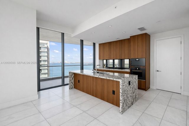 175 SE 25th Rd 1204, Miami, FL 33129