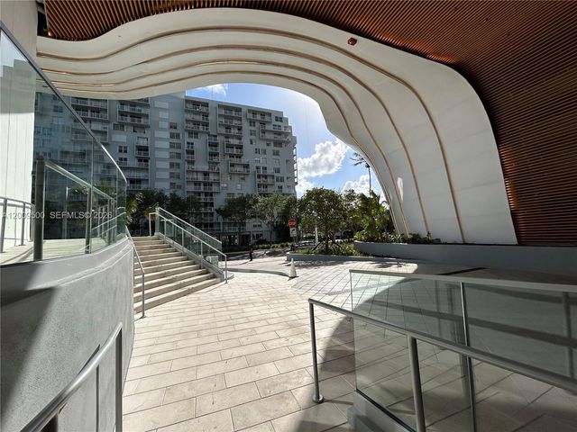 175 SE 25th Rd 1204, Miami, FL 33129