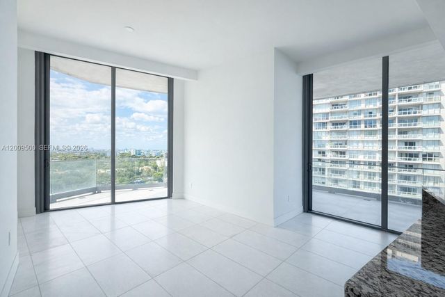 175 SE 25th Rd 1204, Miami, FL 33129