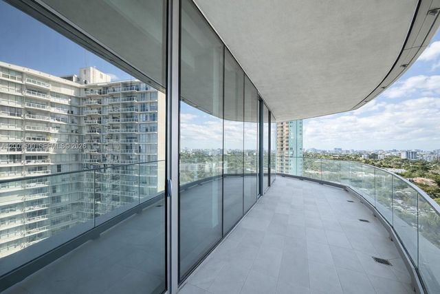 175 SE 25th Rd 1204, Miami, FL 33129