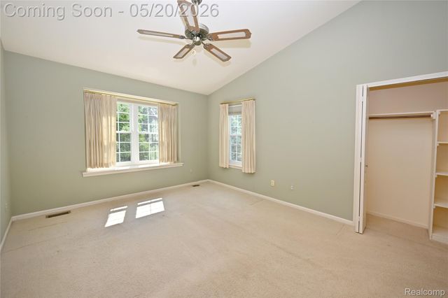 1146 Fairways Boulevard 23, Troy, MI 48085