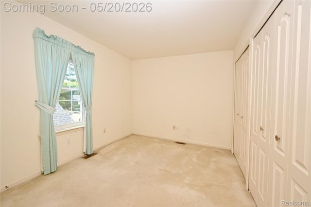 1146 Fairways Boulevard 23, Troy, MI 48085