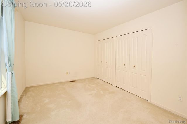 1146 Fairways Boulevard 23, Troy, MI 48085