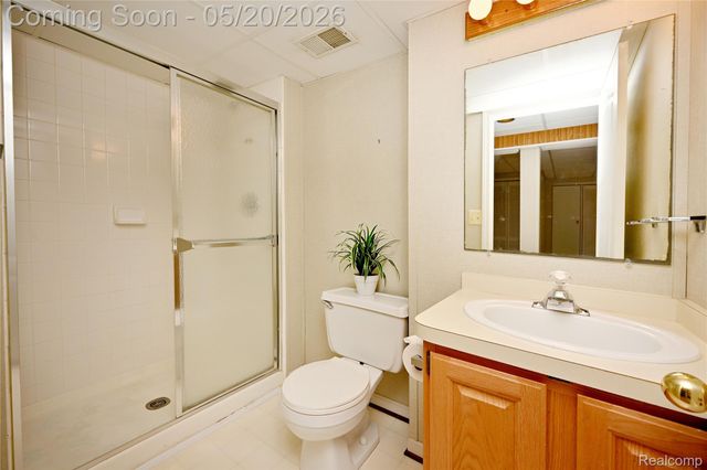 1146 Fairways Boulevard 23, Troy, MI 48085