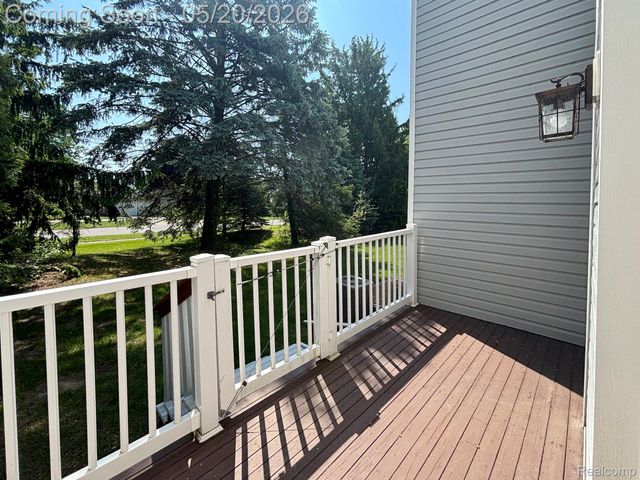 1146 Fairways Boulevard 23, Troy, MI 48085