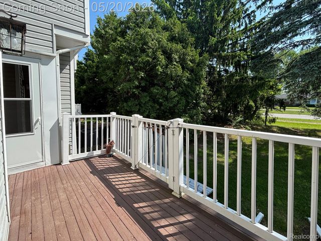 1146 Fairways Boulevard 23, Troy, MI 48085