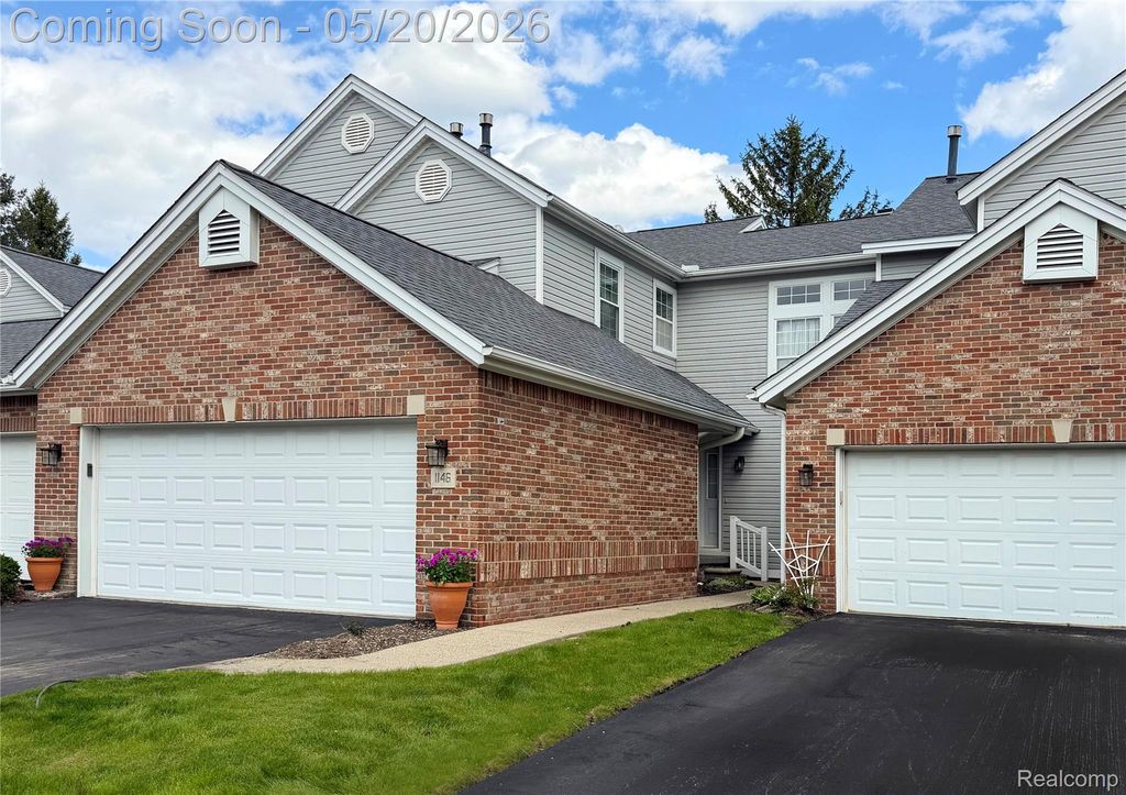 1146 Fairways Boulevard 23, Troy, MI 48085