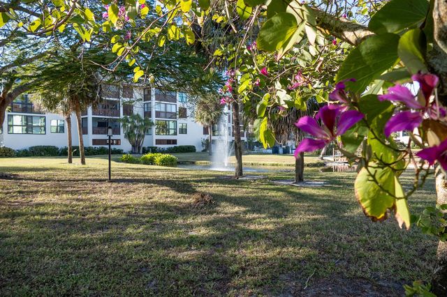 162 SE Saint Lucie Boulevard B403, Stuart, FL 34996