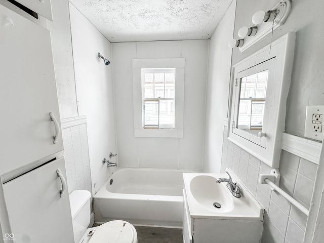 2626 Morton Street, Anderson, IN 46016