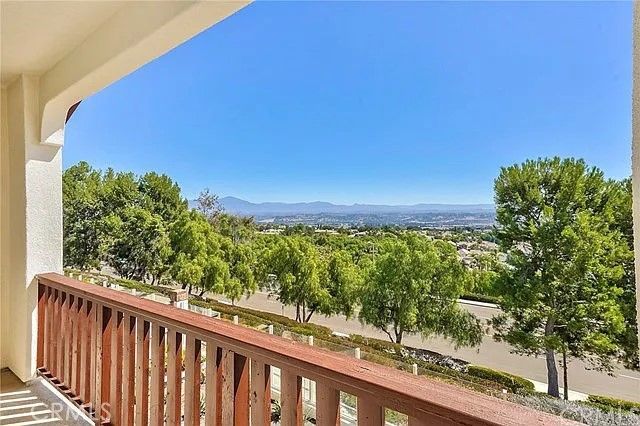 24 Country Walk, Aliso Viejo, CA 92656
