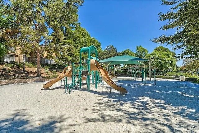 24 Country Walk, Aliso Viejo, CA 92656