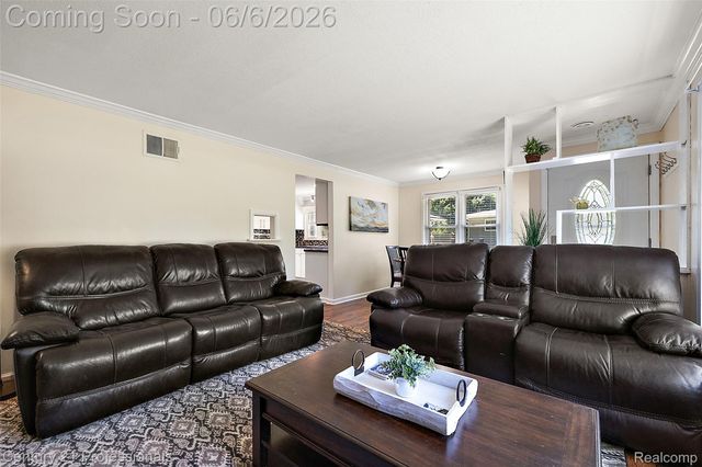 5360 Frankwill Avenue, Independence Charter Township, MI 48346