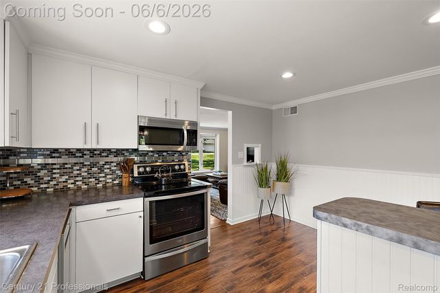 5360 Frankwill Avenue, Independence Charter Township, MI 48346