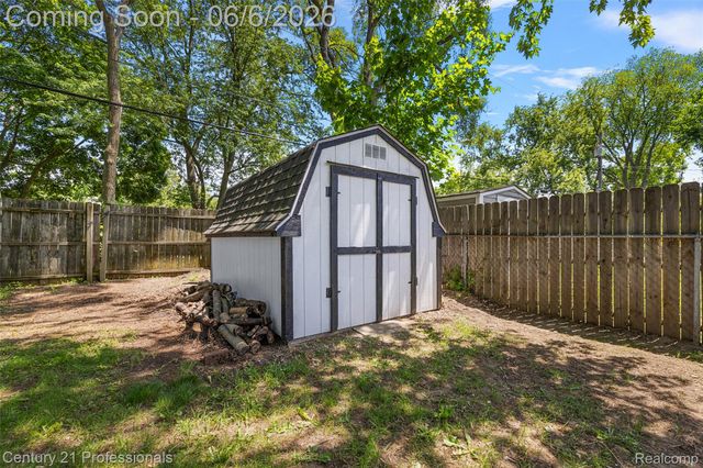 5360 Frankwill Avenue, Independence Charter Township, MI 48346