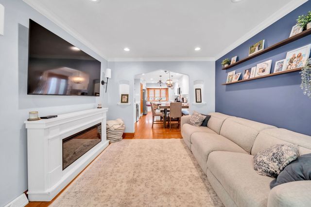 10805 S Drake Avenue, Chicago, IL 60655