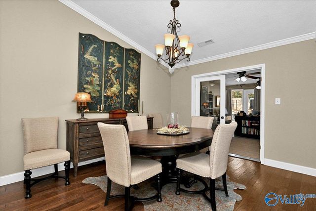 914 Way Thru The Woods SW, Decatur, AL 35603