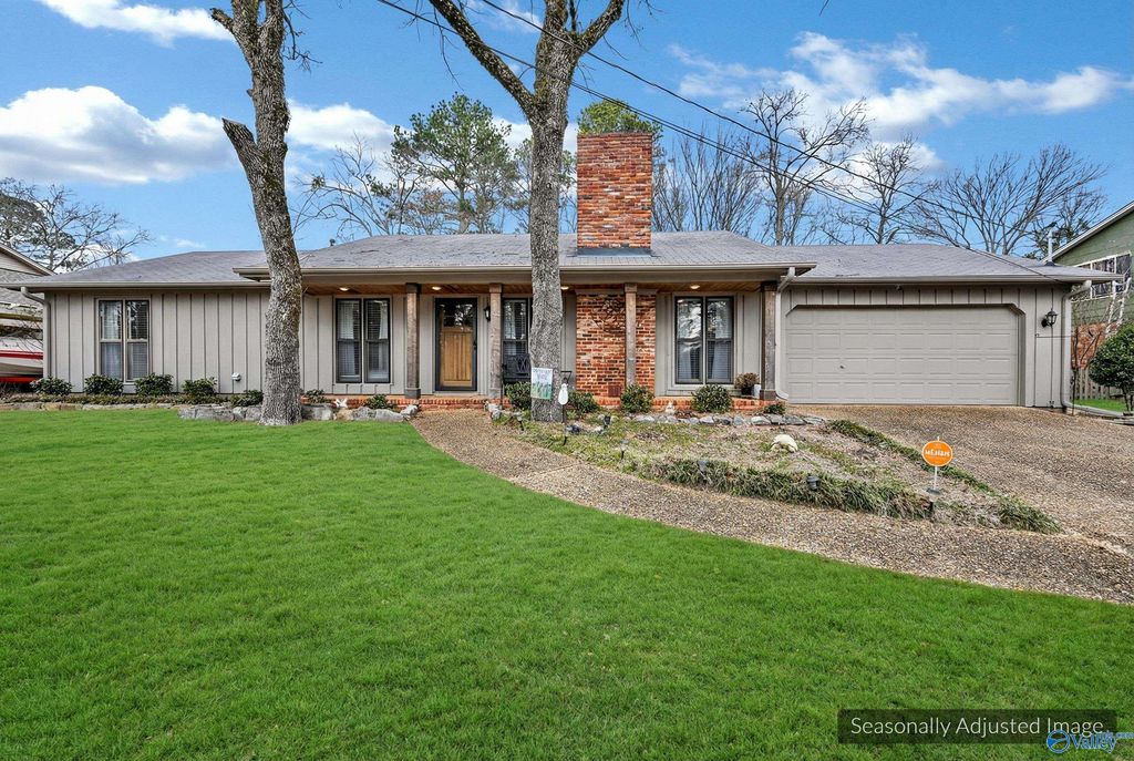 914 Way Thru The Woods SW, Decatur, AL 35603