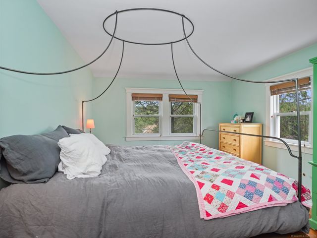 58 Riverdale Avenue, Greenwich, CT 06831