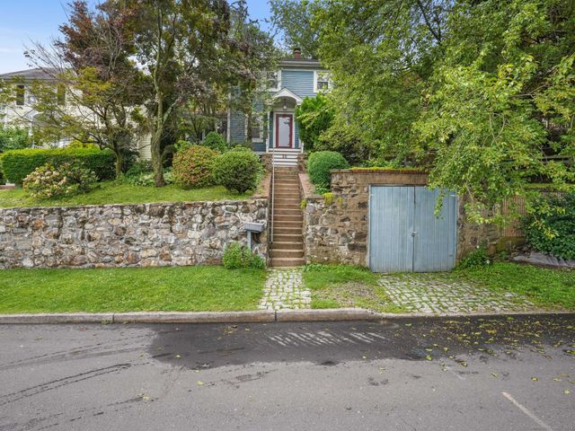58 Riverdale Avenue, Greenwich, CT 06831