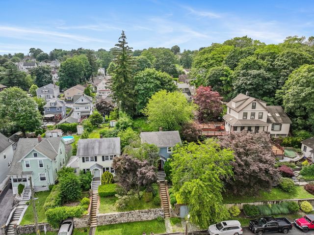 58 Riverdale Avenue, Greenwich, CT 06831