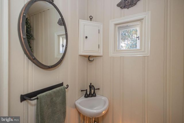 144 BEULAH RD, Doylestown, PA 18901