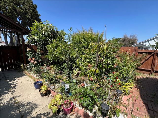 1500 W 52nd, Los Angeles, CA 90062